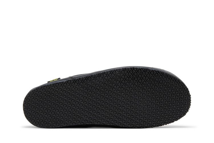 New Balance CRVN MOCv2 'Triple Black' — Black