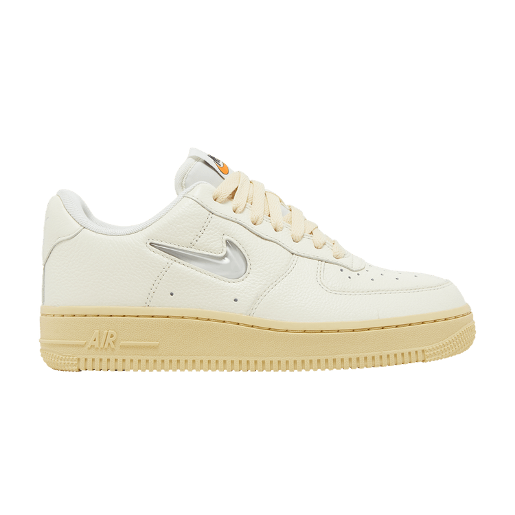 Nike Wmns Air Force 1 '07 LX 'Coconut Milk' — Coconut Milk/Lemon Wash/Pale Vanilla/Light Bone