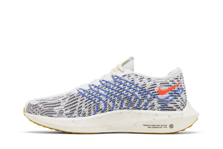 Nike Pegasus Turbo Next Nature 'Pure Platinum Bright Crimson' — Pure Platinum/Black/Medium Blue/Bright Crimson (4)