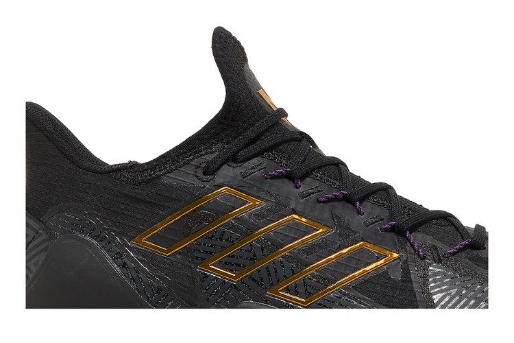 Marvel x adidas Mahomes 1 Impact FLX 'Black Panther' — Core Black/Gold Metallic/Tribe Purple