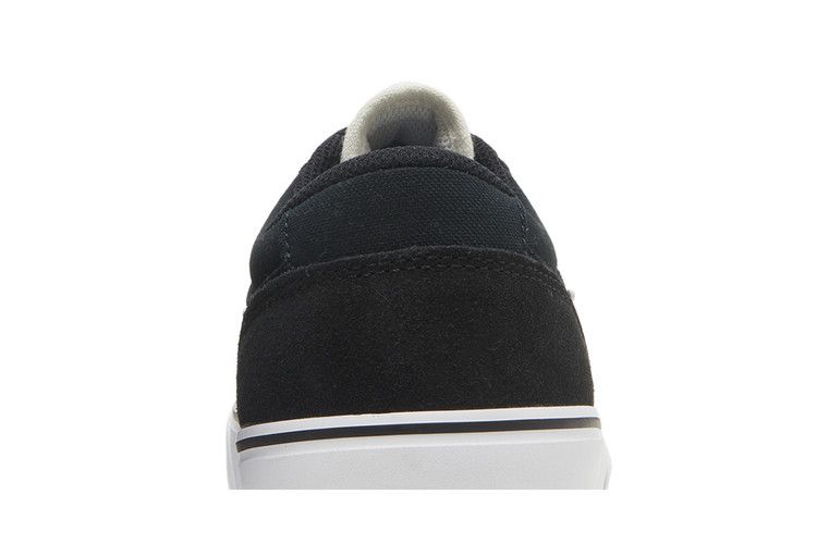 Nike Chron SB 2 'Black Sail — Black/Black/Sail/White