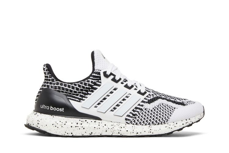 Adidas UltraBoost 5.0 DNA 'White Black' — Cloud White/Core Black/Core Black