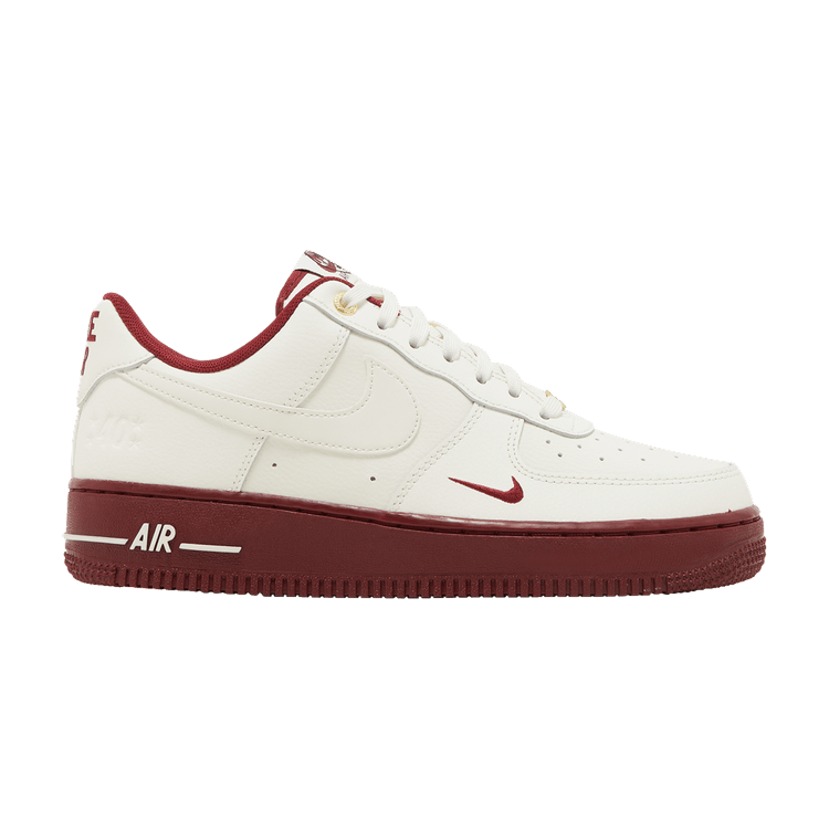 Nike Wmns Air Force 1 '07 SE '40th Anniversary - Sail Team Red' — Sail/Metallic Gold/Black/Team Red