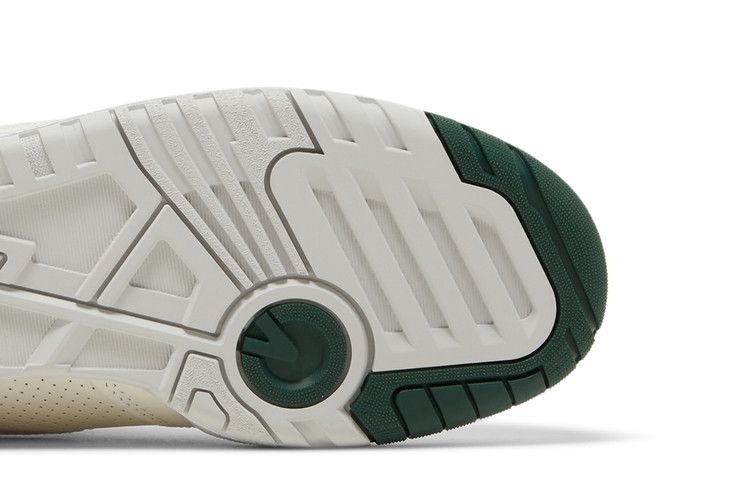 New Balance 550 'Sea Salt Pine Green' — Sea Salt/Pine Green/Black