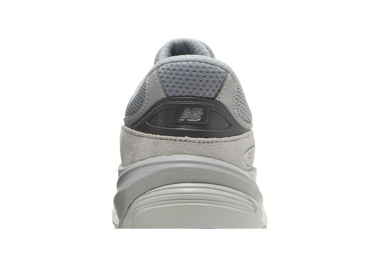 New Balance 990v6 Big Kid 'Castlerock' — Grey/Silver