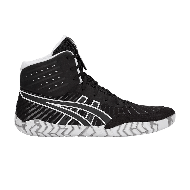 Asics Aggressor 4 'Black' — Black/Black