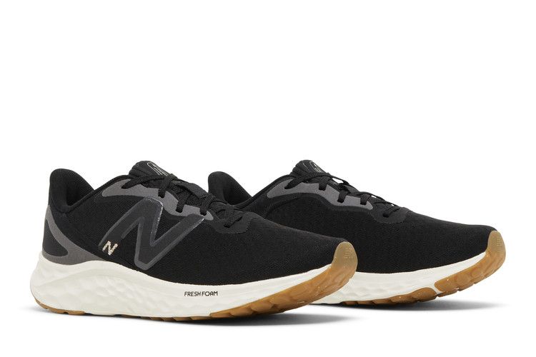 New Balance Wmns Fresh Foam Arishi v4 'Black Gold Gum' — Black/Light Gold Metallic/Gum