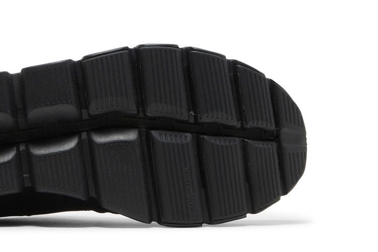 ON Cloud 5 'All Black' — All Black