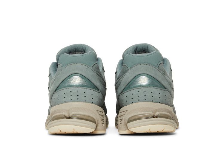 Kith x New Balance 2002R 'Pistachio' — Slate Grey/Chinois Green