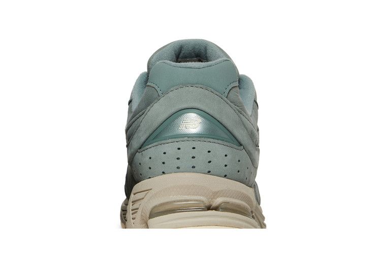 Kith x New Balance 2002R 'Pistachio' — Slate Grey/Chinois Green