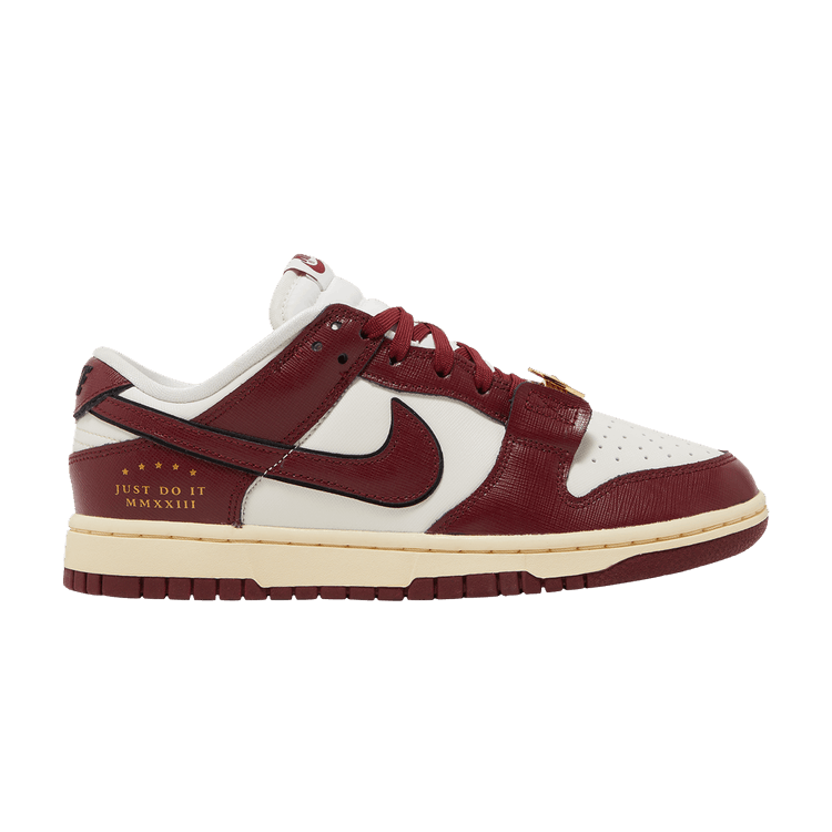 Nike Wmns Dunk Low SE 'Sisterhood - Team Red' — Sail/Team Red/Black/Muslin