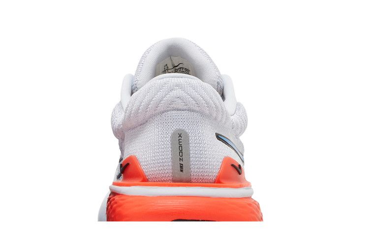 Nike Wmns ZoomX Invincible Run Flyknit 2 'Grey Crimson Blue' — Football Grey/University Gold/Bright Crimson/Black