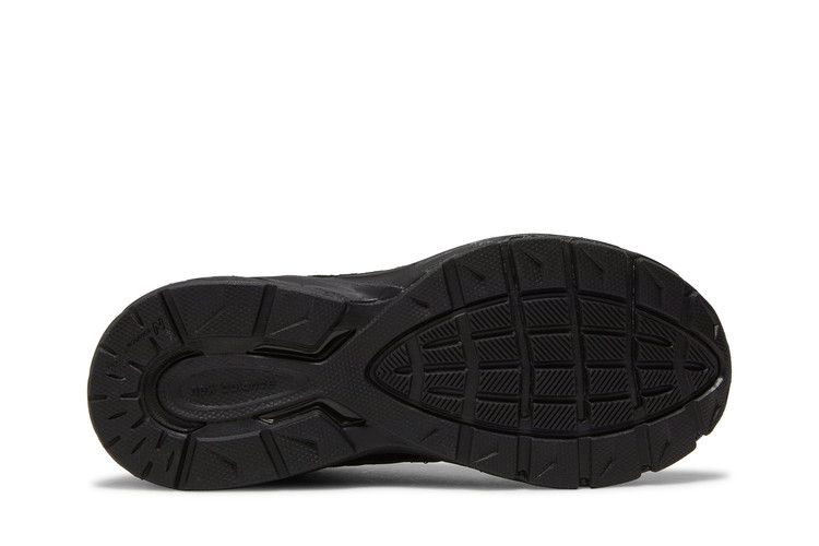 New Balance 990v5 Big Kid 'Triple Black' — Black/Black/Black