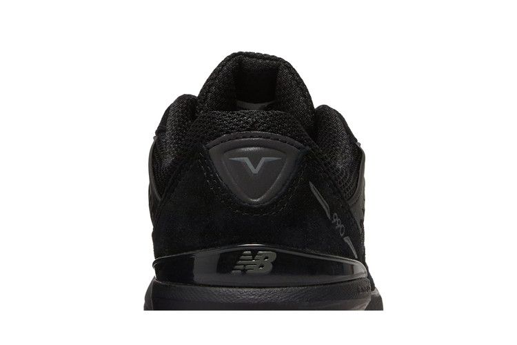 New Balance 990v5 Big Kid 'Triple Black' — Black/Black/Black
