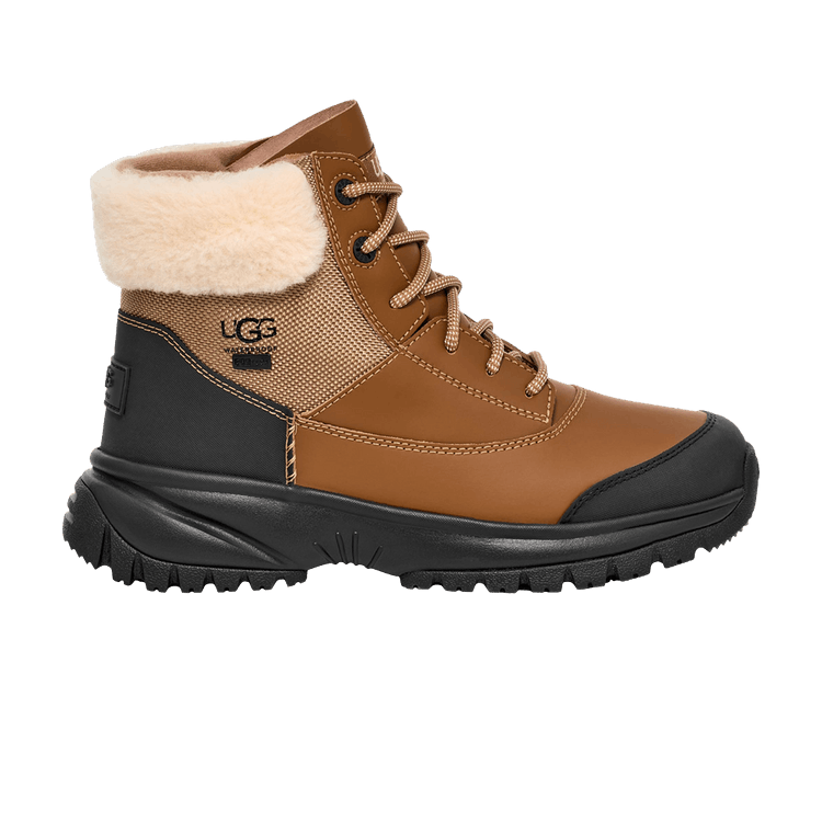 UGG Wmns Yose Fluff V2 Boot 'Chestnut' — Chestnut