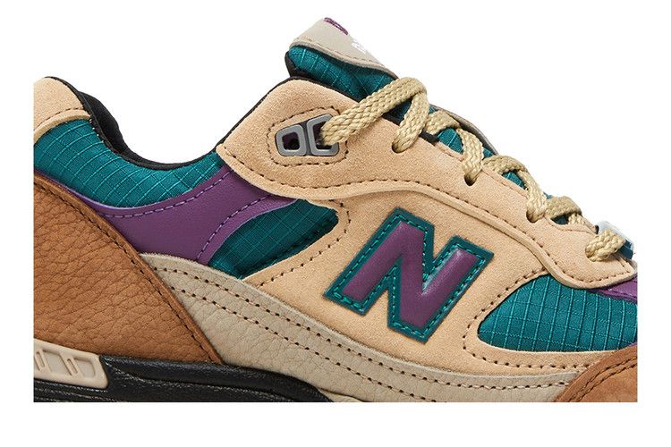 New Balance Palace x Wmns 991 Made in England 'Taos Taupe Grape' — Taos Taupe/Black/Grape Juice