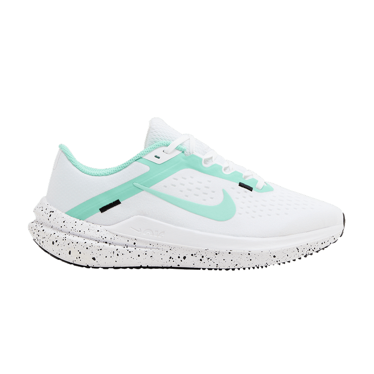 Nike Wmns Air Winflo 10 'White Emerald Rise' — White/Black/Emerald Rise