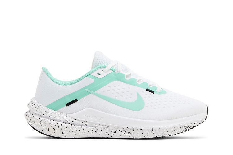 Nike Wmns Air Winflo 10 'White Emerald Rise' — White/Black/Emerald Rise