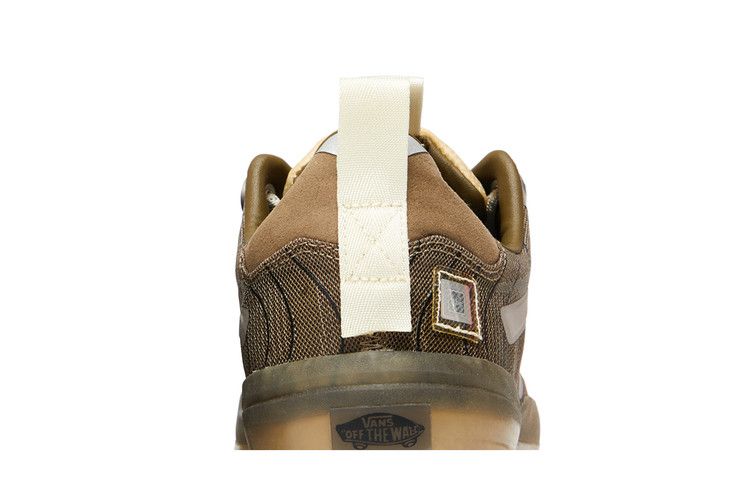 Advisory Board Crystals x Vans Evdnt EXT Ultimate Waffle 'Miracle Conditions' — Stone/Opal