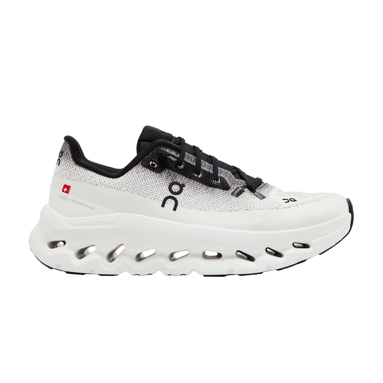 ON Wmns Cloudtilt 'Black Ivory' — Black/Ivory