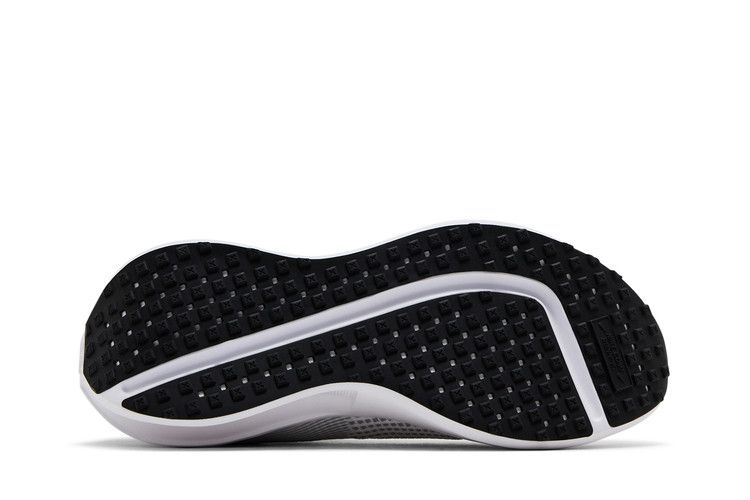 Nike Interact Run 'White Volt' — White/Wolf Grey/Black/Volt (5)