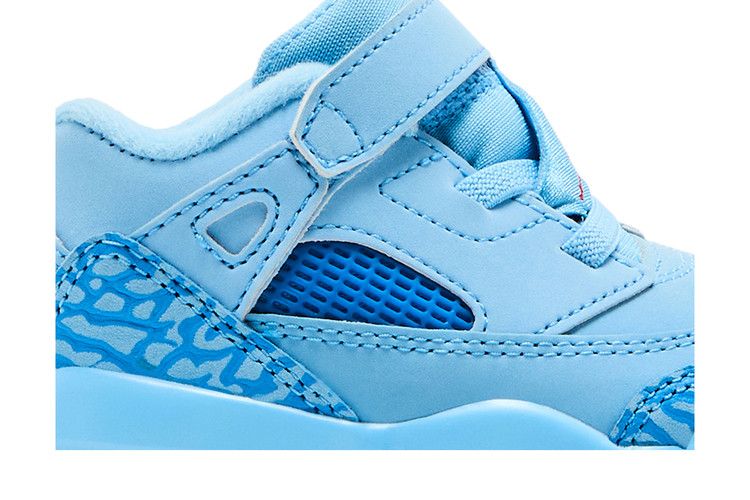 Air Jordan Spizike Low TD 'Houston Oilers' — Football Blue/Fountain Blue/University Red