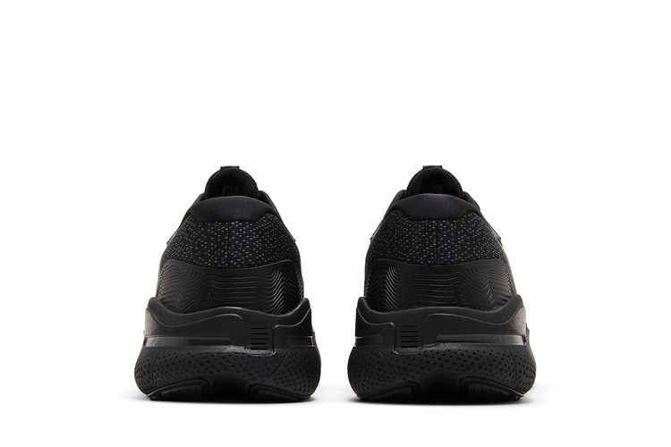 Brooks Ghost Max 'Black Ebony' — Black/Black/Ebony