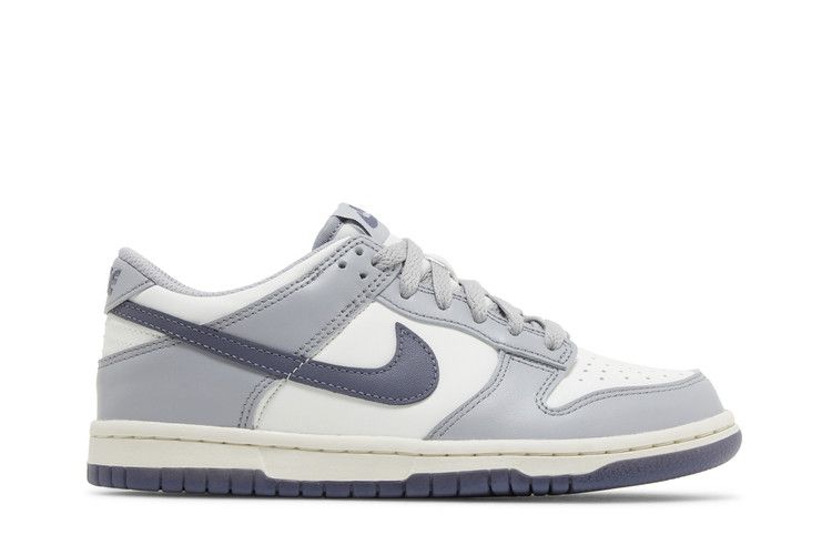 Nike Dunk Low GS 'Platinum Tint Light Carbon' — White/Light Carbon/Platinum Tint/Pure Platinum (2)