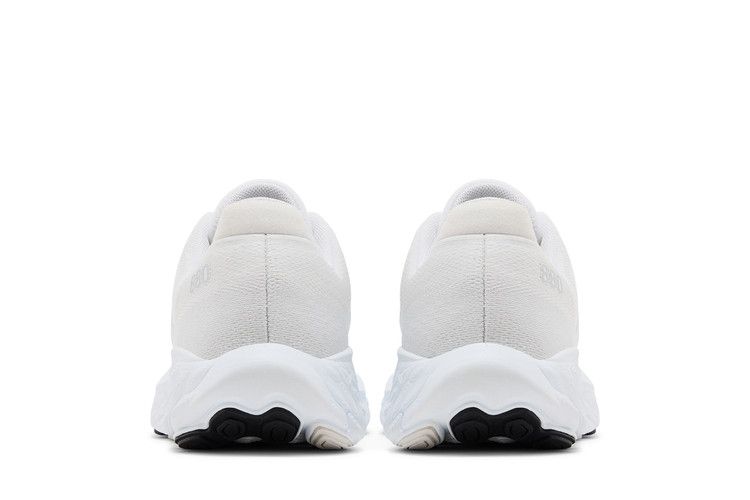 New Balance Wmns Fresh Foam X 880v14 'White Silver Metallic' — White/Silver Metallic/Sea Salt