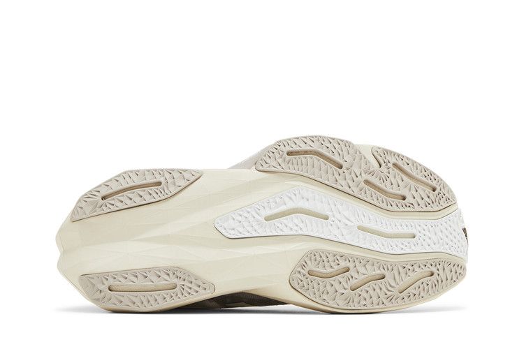 Sydney McLaughlin-Levrone x New Balance Wmns FuelCell Rebel v4 'Linen Moonrock' — Linen/Moonrock/White
