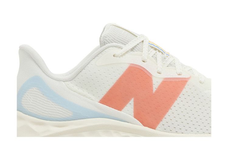 New Balance Wmns Fresh Foam Arishi v4 'Sea Salt Gulf Red' — Sea Salt/Gulf Red