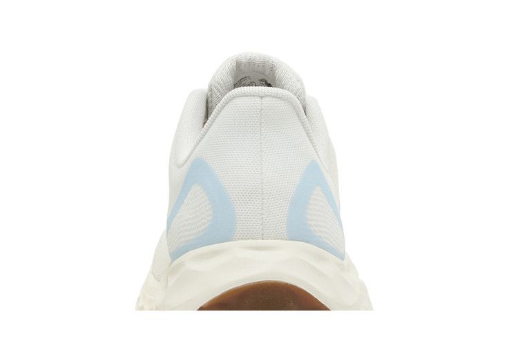 New Balance Wmns Fresh Foam Arishi v4 'Sea Salt Gulf Red' — Sea Salt/Gulf Red
