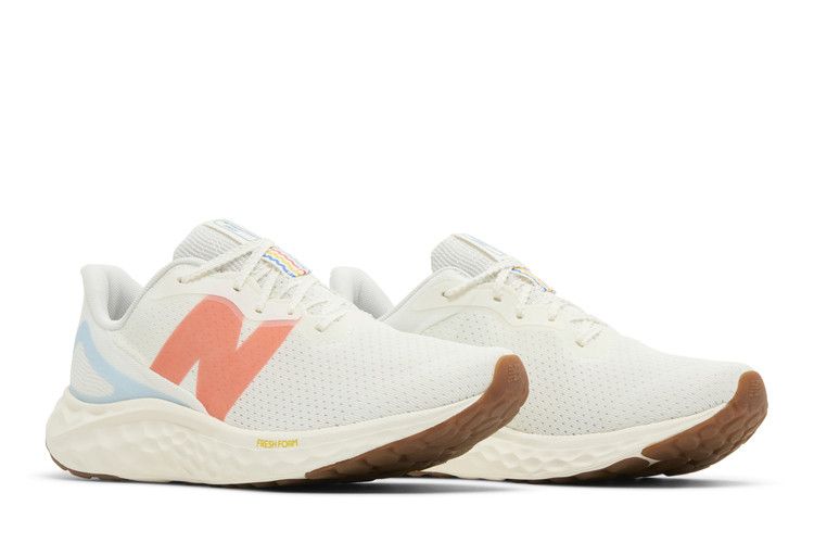 New Balance Wmns Fresh Foam Arishi v4 'Sea Salt Gulf Red' — Sea Salt/Gulf Red