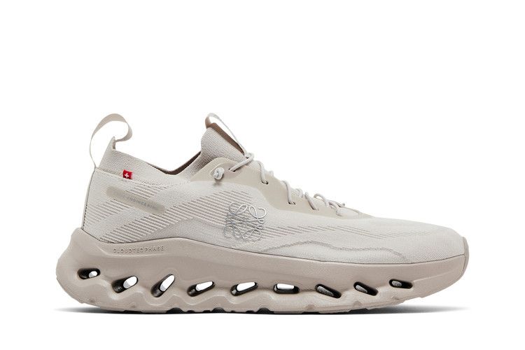 Loewe x ON Wmns Cloudtilt 'Sand' — Sand
