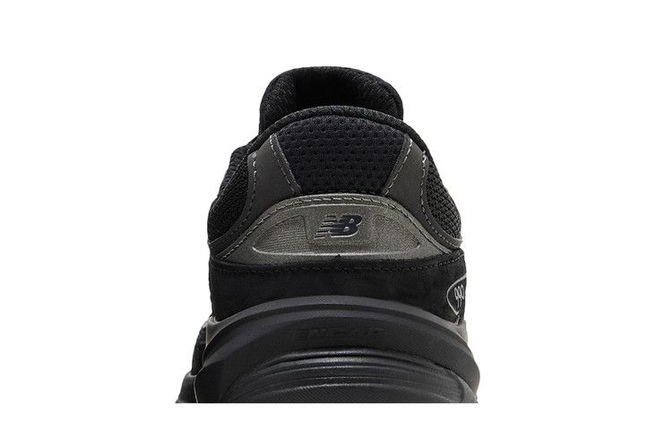 New Balance 990v6 Big Kid 'Black Metallic' — Black