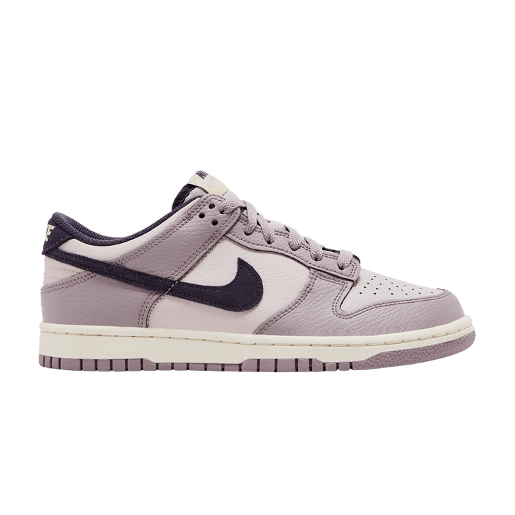 Nike Dunk Low GS 'Light Violet Ore' — Light Violet Ore/Platinum Violet/Team Gold/Dark Raisin