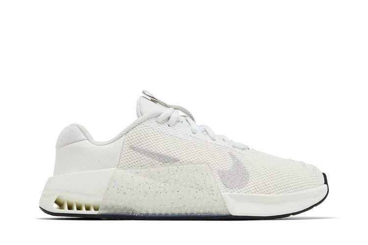 Nike Wmns Metcon 9 Premium 'Summit White Metallic Silver' — Summit White/Sail/Black/Metallic Silver (2)