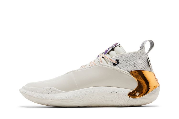 Li-Ning Way of Wade 11 'Statue' — White/Gold