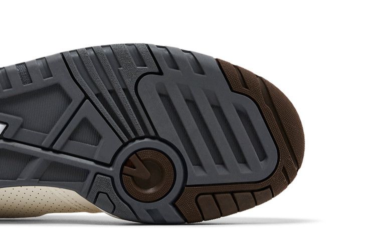 New Balance 550 'Sea Salt Dark Mushroom' — Sea Salt/Dark Mushroom/Castlerock