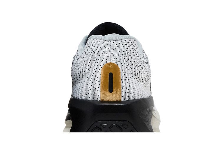 Nike Air Winflo 11 SE 'White Light Smoke Grey Black' — White/Metallic Gold/Light Smoke Grey/Black
