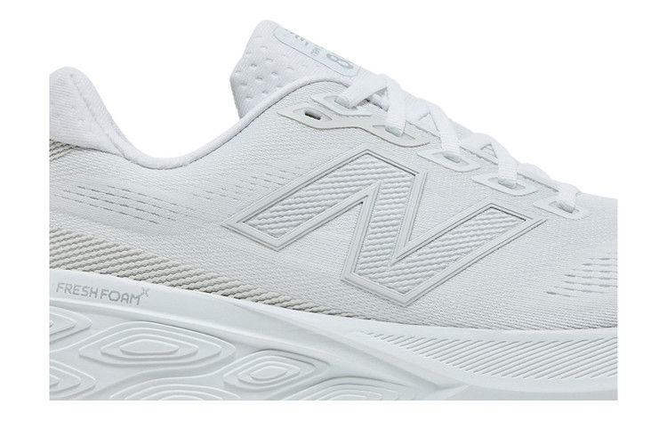 New Balance Wmns Fresh Foam X 880v15 'White Sea Salt' — White/Sea Salt/Black
