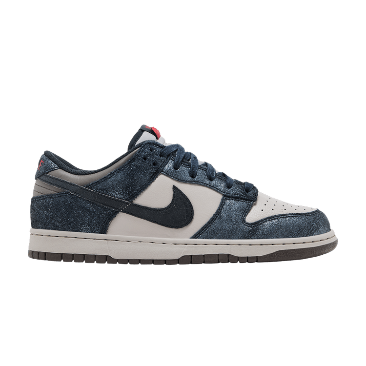 Nike Dunk Low 'NYC CBGB' — Metallic Silver/Off Noir/College Grey/Cave Stone/Summit White/University Red