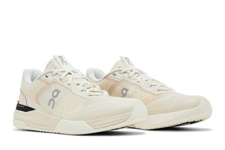 ON The Roger Advantage Pro 'Cream Black' — Cream/Black