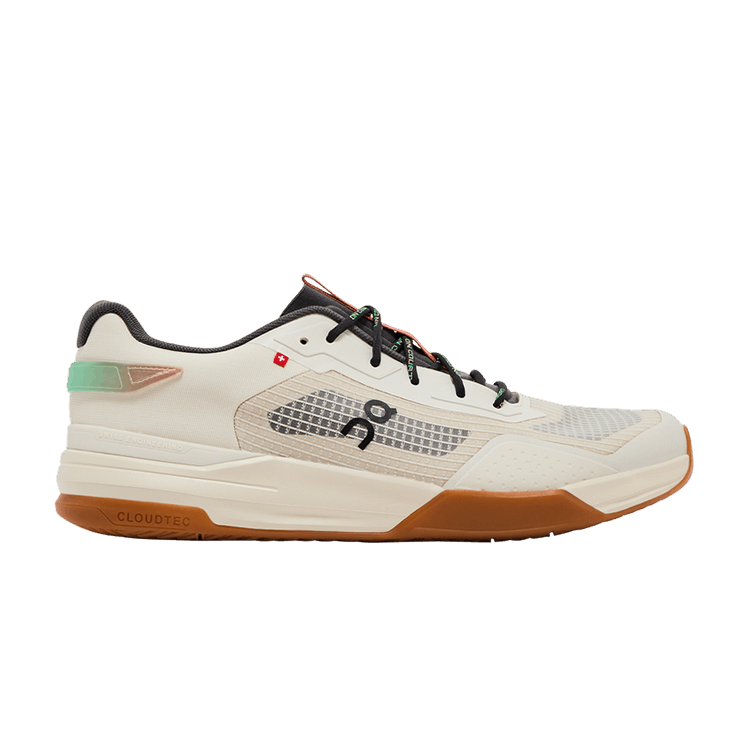 The Roger Advantage Z5 'Cream Almond' — Cream/Almond