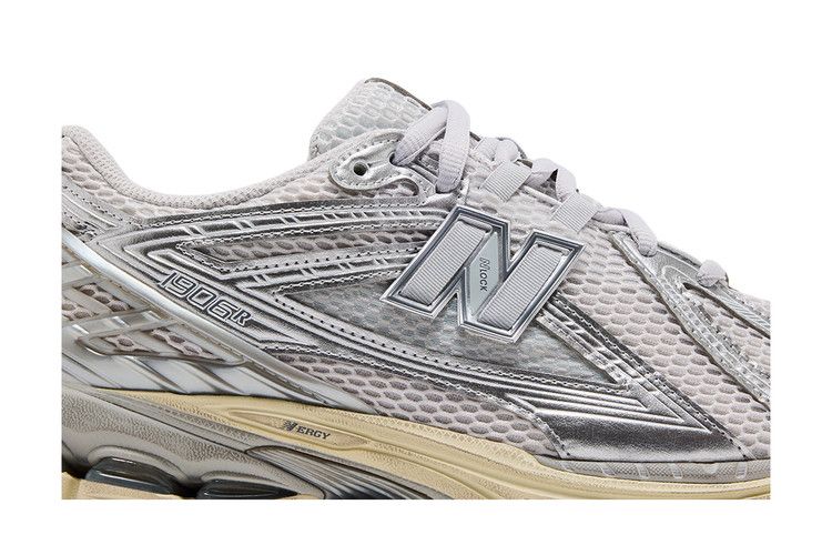 New Balance 1906R 'White Silver Distressed' — White/Silver