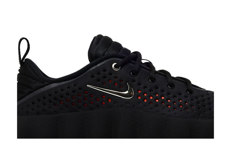 Nike Wmns Mind 002 'Black Hyper Crimson' — Black/Chrome-Solar Red-Hyper Crimson-Black (3)