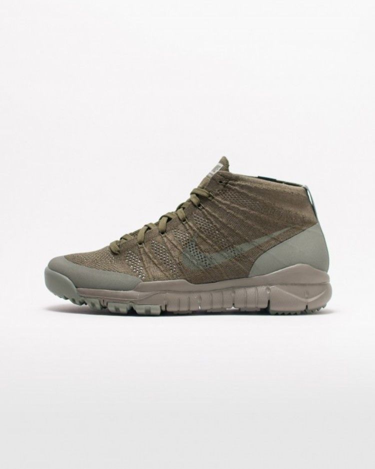 Nike Flyknit Trainer Chukka Sfb Sp — Sage/Rgh Grn