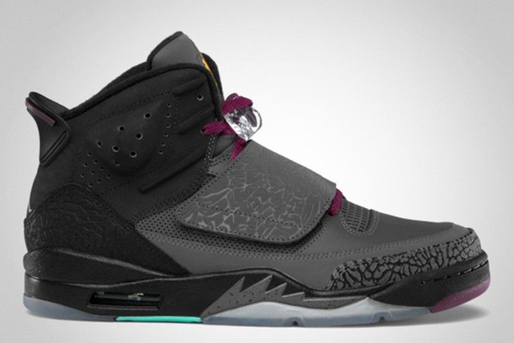 Air Jordan Son of Mars 'Bordeaux' — Drk Gry/Unvrsty Gld-Brdx-Cl Mn