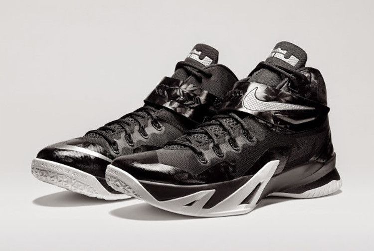 Nike Zoom Soldier 8 TB — Black/Metallic Silver-White