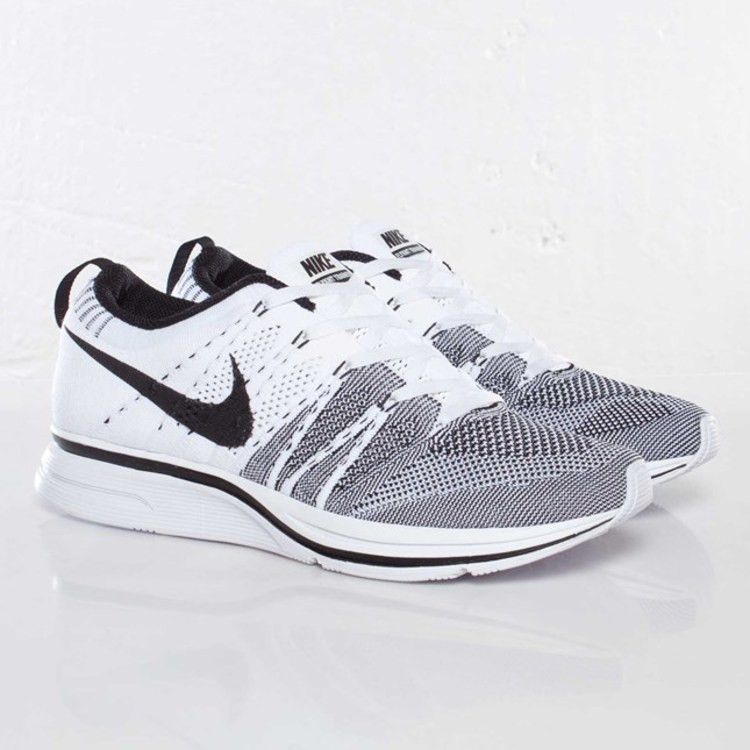 Nike Flyknit Trainer 'White Black' — White/Black